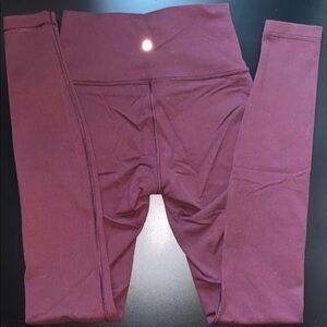 Lululemon Under High-rise tight- size 4 tall